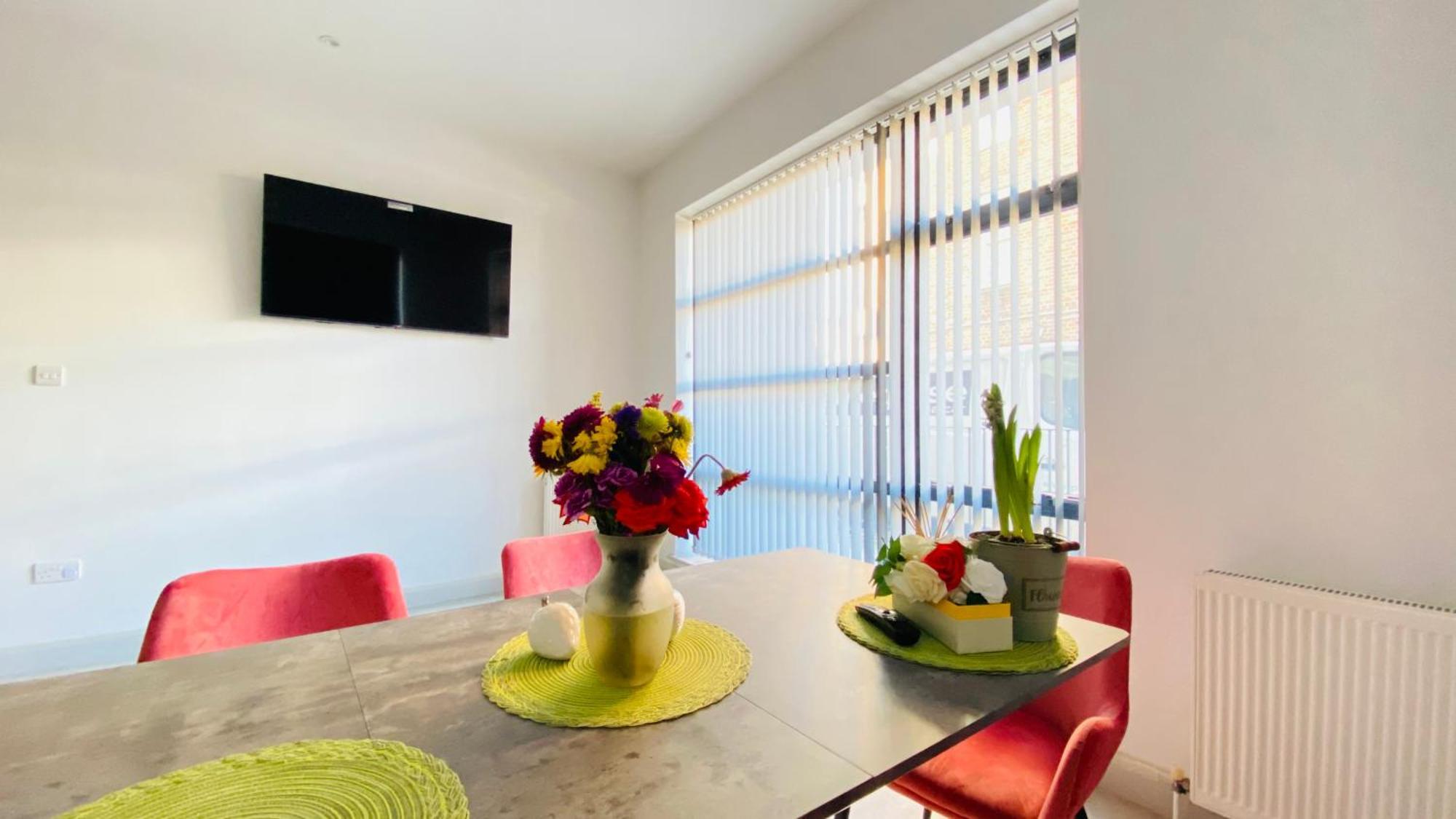 Shadwell - Walking Distance To Tower Bridge, Two Stations In Close Proximity London Exteriör bild